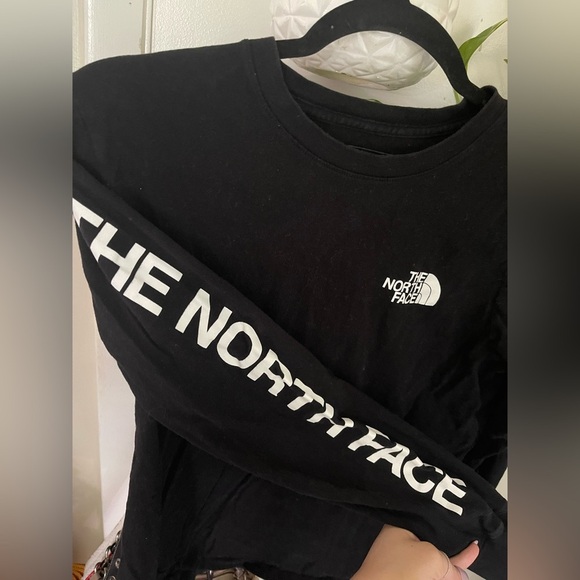 The North Face Women's Black Logo Shirt - Picture 1 of 5